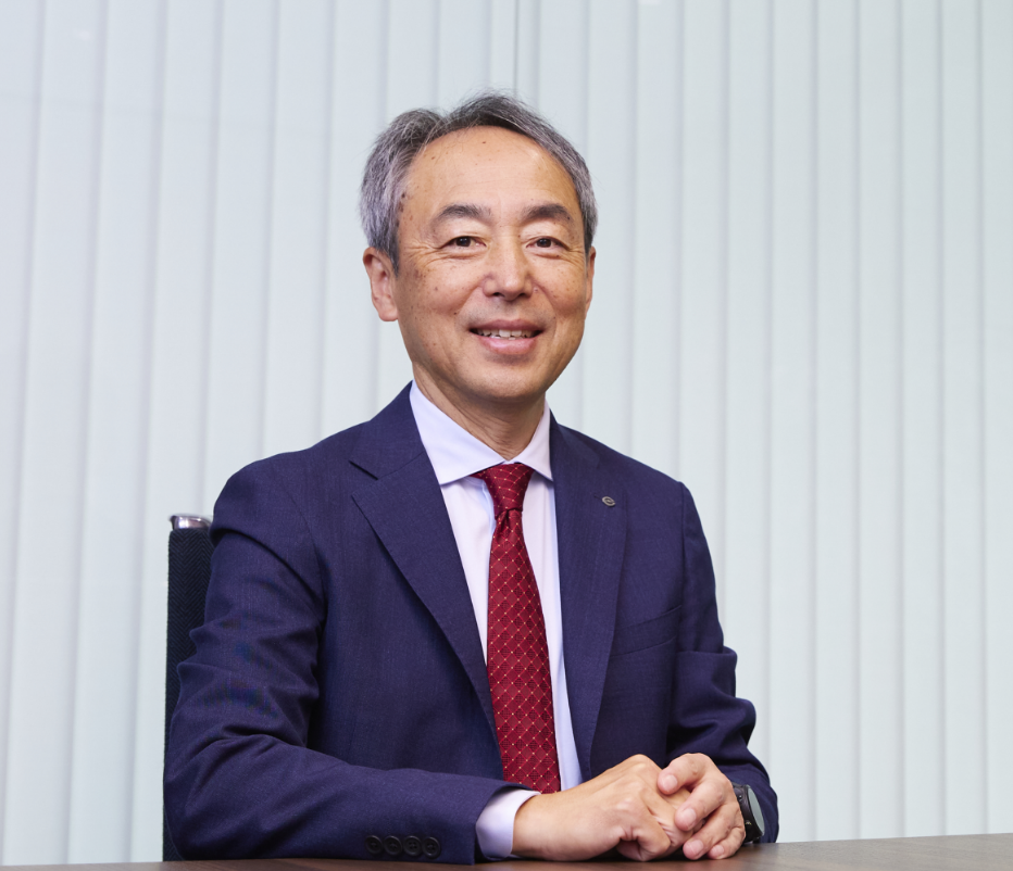 代表取締役社長　村井 雄一